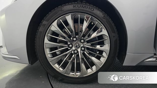 Lexus LS500h 5th generation id 3897943 из Кореи 15