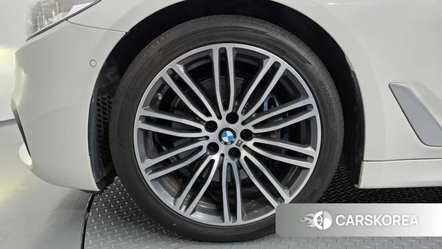 BMW 5 Series (G30) id 4907313 из Кореи 15