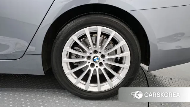 BMW 5 Series (G30) id 3505025 из Кореи 15