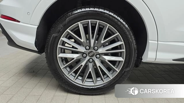 Audi Q3 (F3) id 4307993 из Кореи 25