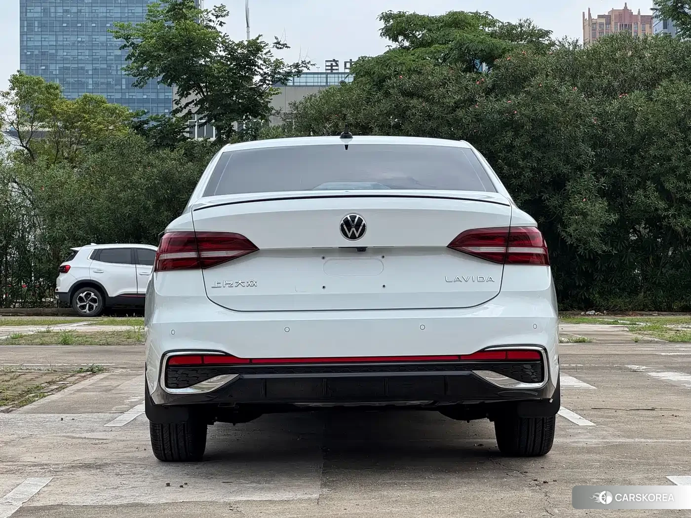 Volkswagen Lavida 2025 Белый из Китая, фото 5