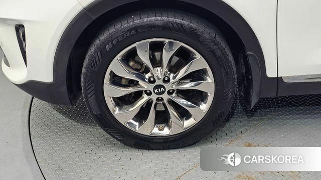 Kia The New Sorento id 4447621 из Кореи 25