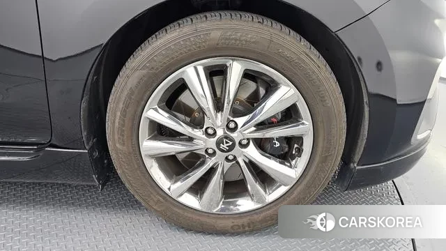 Kia The New Carnival id 3444893 из Кореи 15