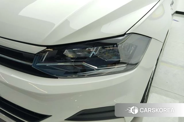 Volkswagen Polo id 3810288 из Китая 12