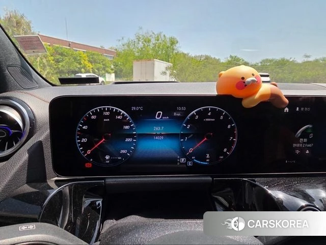 Mercedes-Benz GLA - Class H247 2023 Черный из Кореи, фото 5