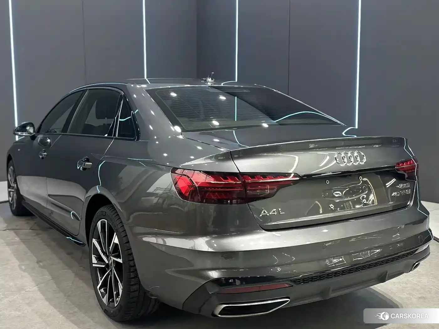 Audi A4L id 4576754 из Китая 7