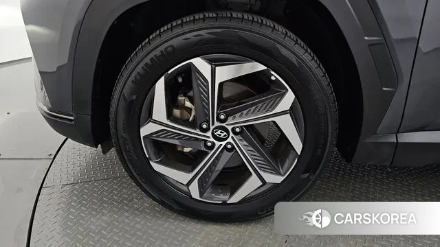 Hyundai Tucson (NX4) id 3318435 из Кореи 15