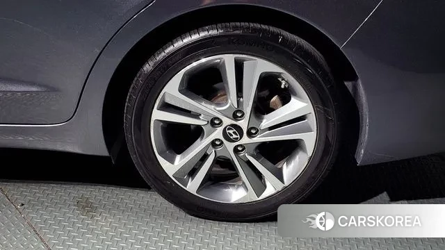 Hyundai Avante AD id 3112875 из Кореи 15