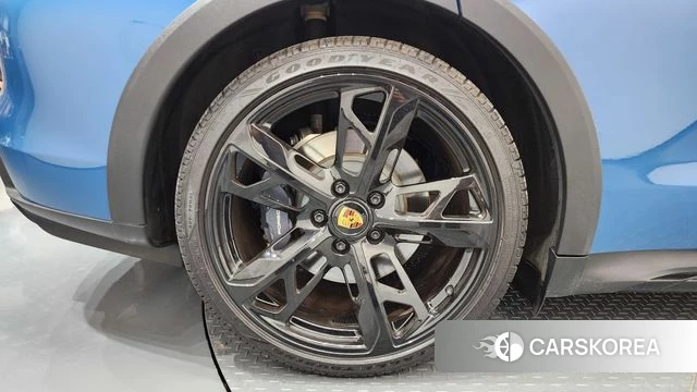 Porsche Taycan id 4316450 из Кореи 29