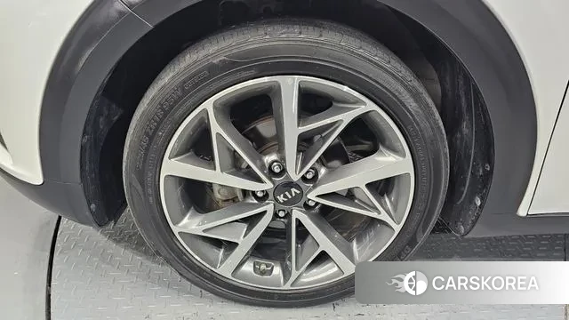 Kia The New Niro id 3214903 из Кореи 15