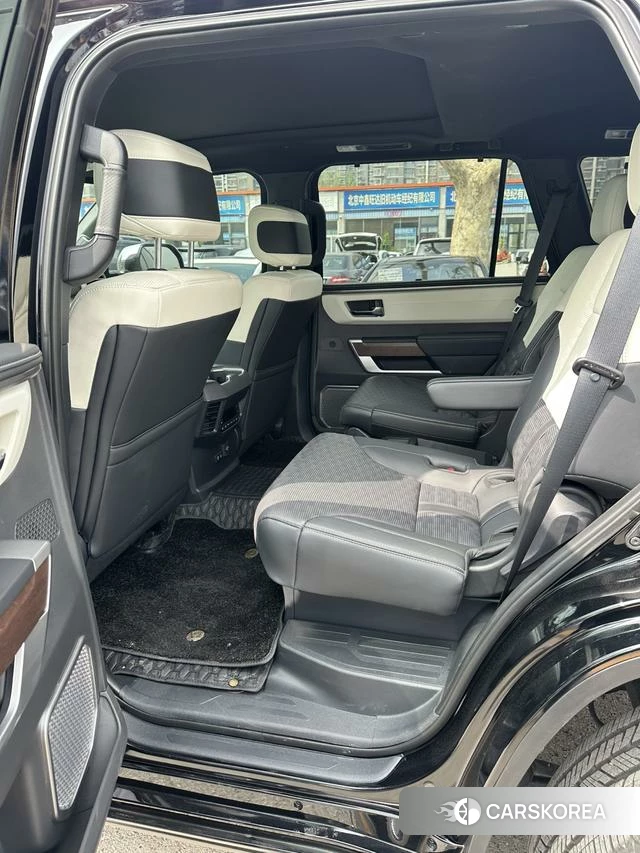 Toyota Sequoia id 3983301 из Китая 13