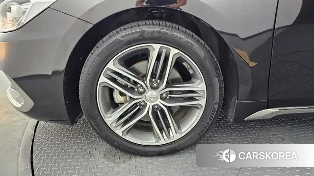 Hyundai Grandeur IG id 3060395 из Кореи 15