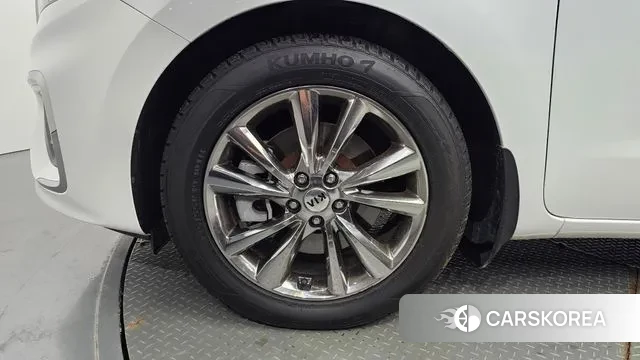 Kia The New Carnival id 3033878 из Кореи 15