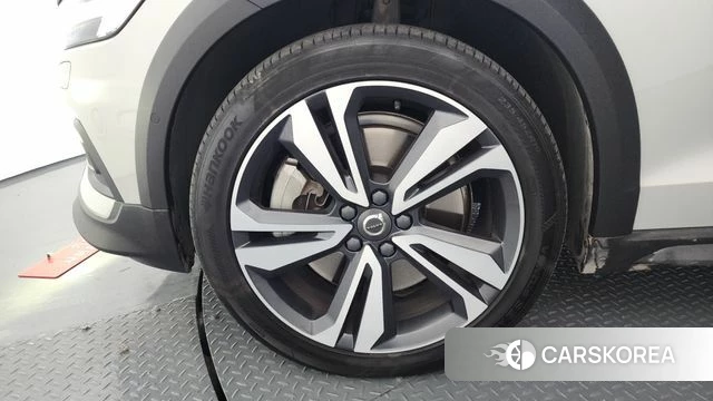 Volvo V60 Cross-Country 2nd Generation id 3795501 из Кореи 15