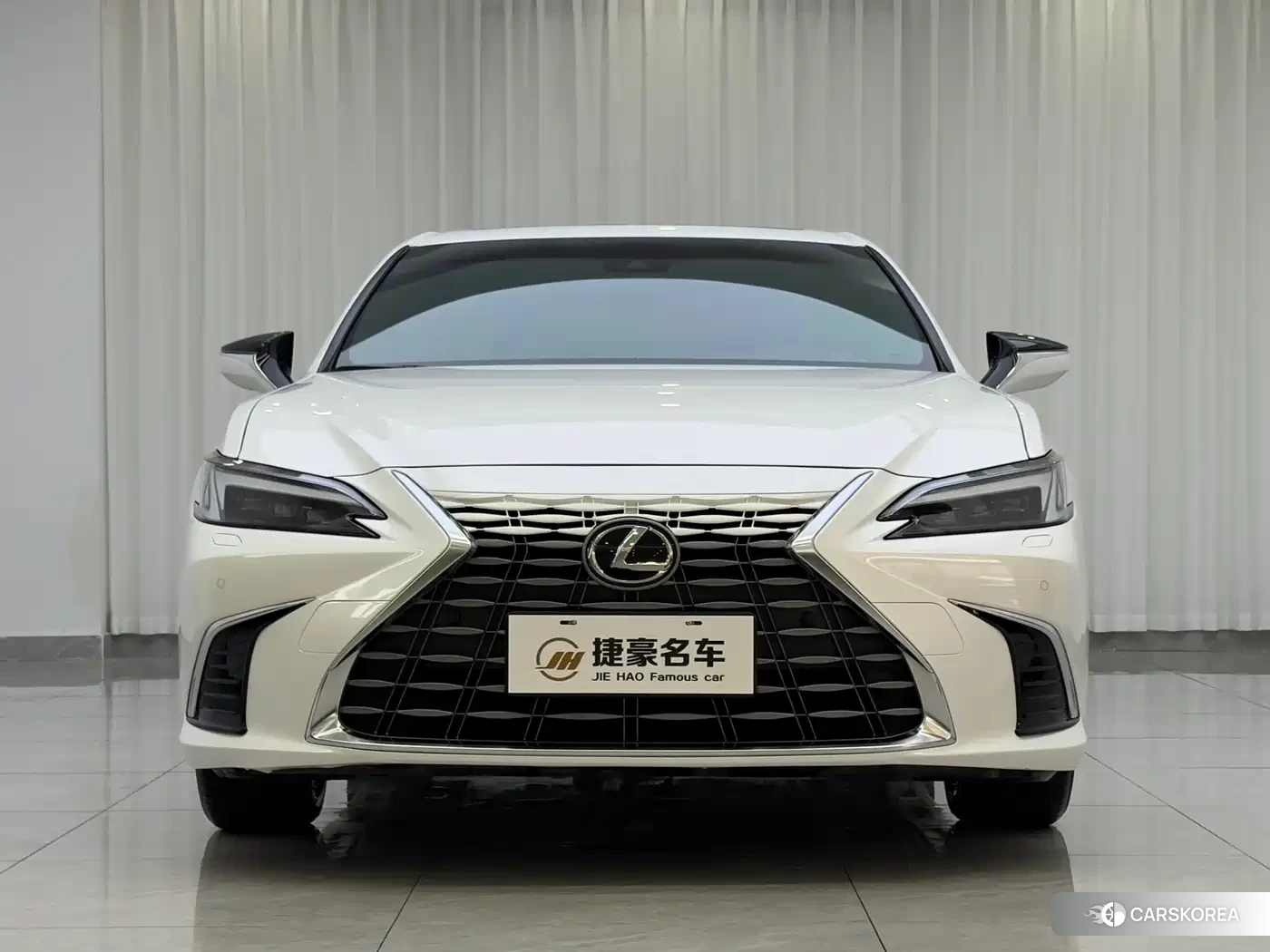 Lexus ES id 4546116 из Китая 7