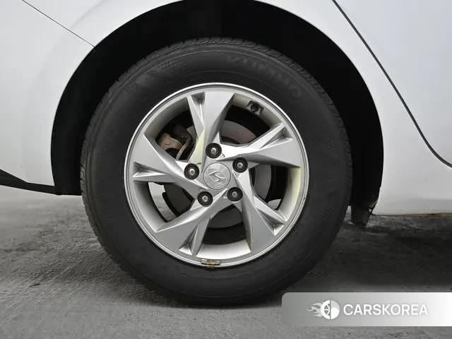 Hyundai Avante (CN7) id 3694903 из Кореи 15