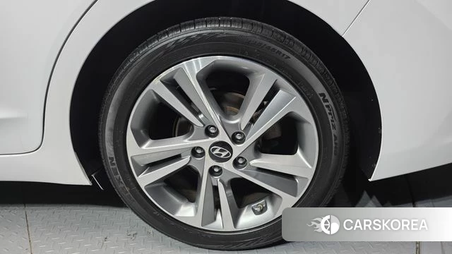 Hyundai Avante AD id 4557809 из Кореи 15