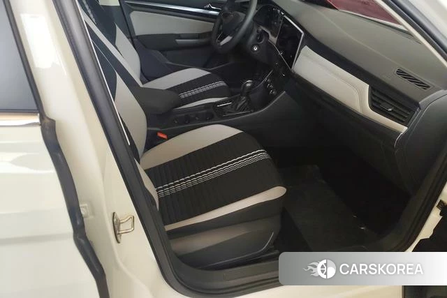Volkswagen Bora id 3908341 из Китая 12