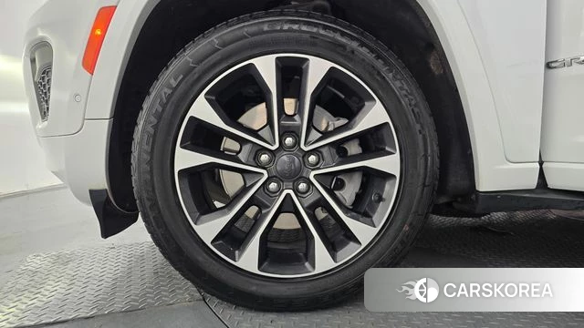 Jeep Grand Cherokee (WL) id 4585317 из Кореи 29