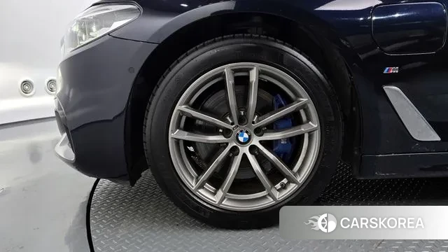 BMW 5 Series (G30) id 2995117 из Кореи 15