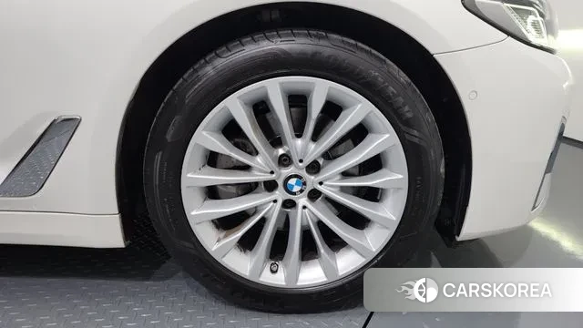 BMW 5 Series (G30) id 3251765 из Кореи 15