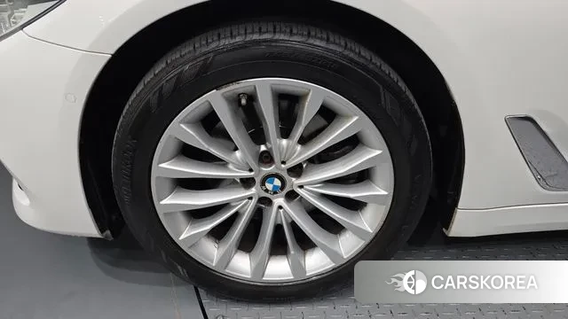 BMW 5 Series (G30) id 3536378 из Кореи 15