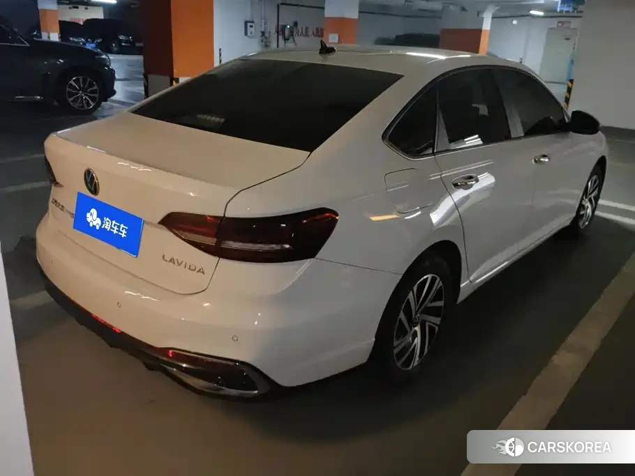 Volkswagen Lavida id 4659786 из Китая 11