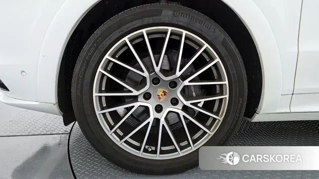 Porsche Cayenne (PO536) id 3333768 из Кореи 15