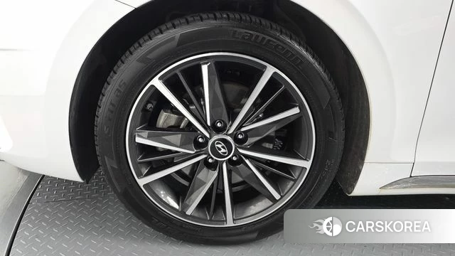 Hyundai The New Grandeur IG id 4489296 из Кореи 30