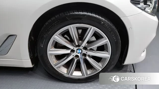 BMW 5 Series (G30) id 3391505 из Кореи 15