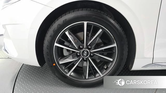 Hyundai The New Grandeur IG id 4708359 из Кореи 15