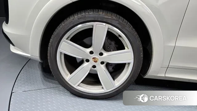 Porsche Cayenne (PO536) id 2915840 из Кореи 15