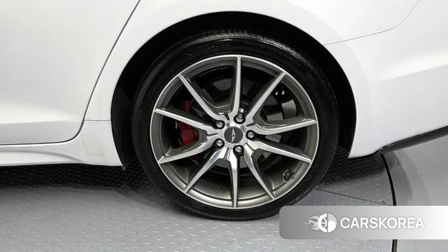 Genesis G70 id 3942473 из Кореи 15