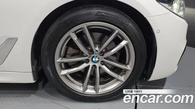 BMW 5 Series (G30) id 2952262 из Кореи 15