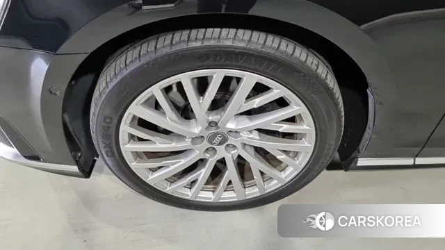 Audi A8 (D5) id 3291816 из Кореи 13