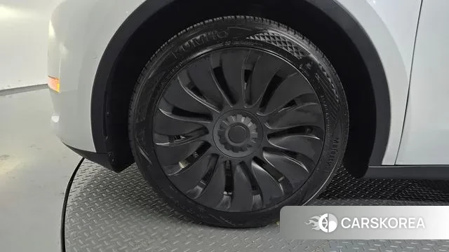 Tesla Model Y id 3432424 из Кореи 15