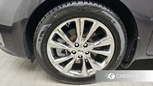 Kia The New Carnival id 3307900 из Кореи 15