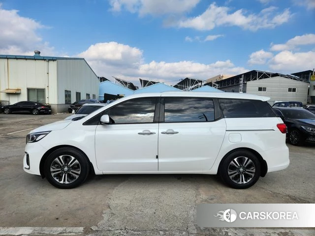 Kia The New Carnival id 3757085 из Кореи 15