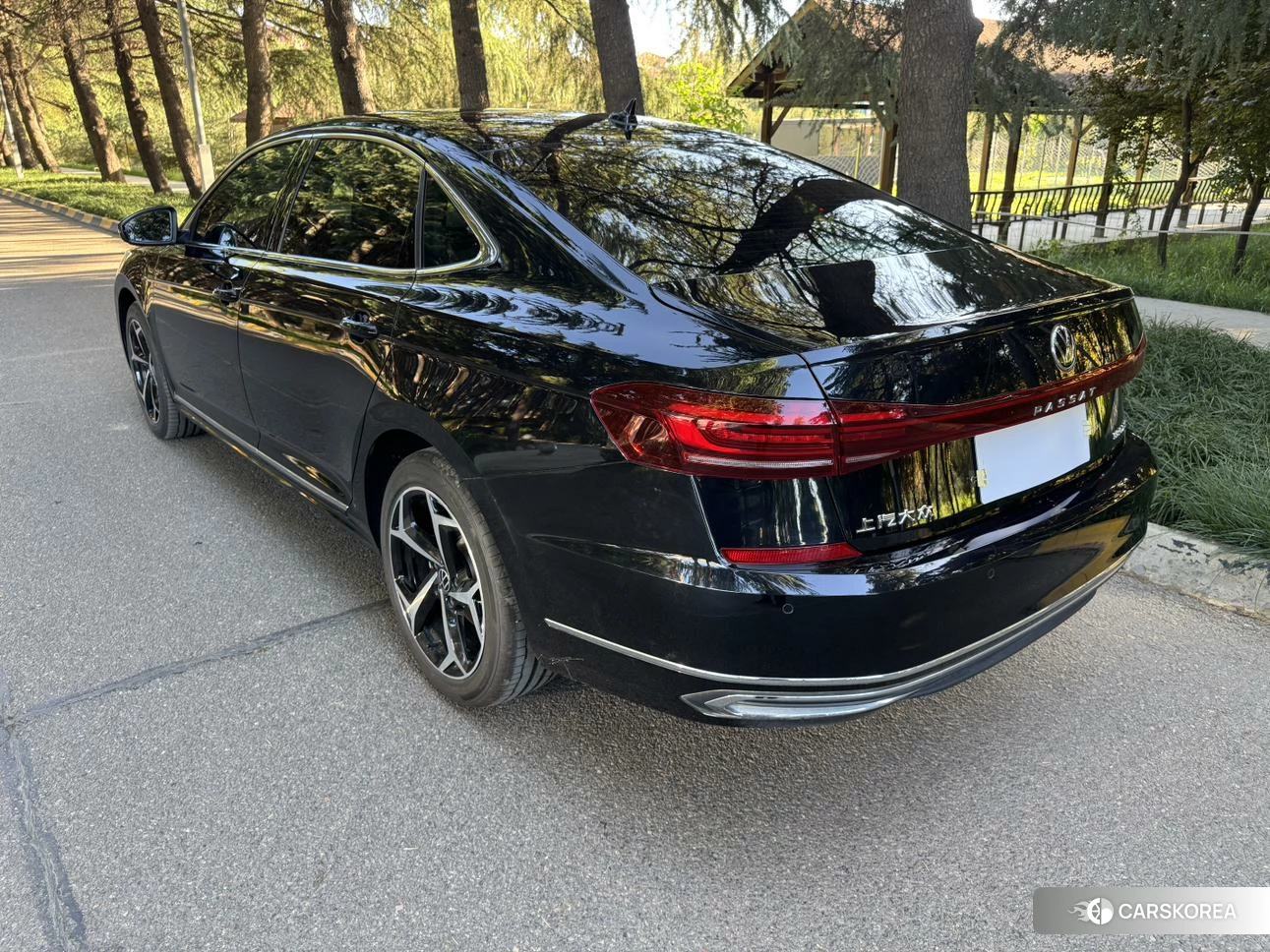 Volkswagen Passat 2025 Черный из Китая, фото 5