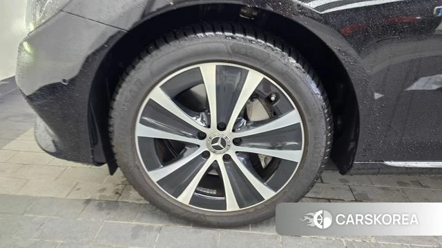 Mercedes-Benz E-Class W213 id 4573970 из Кореи 28