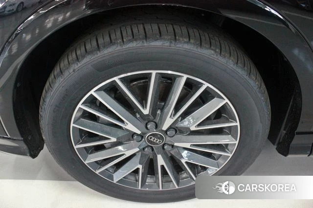 Audi Q3 (F3) id 4400148 из Кореи 15