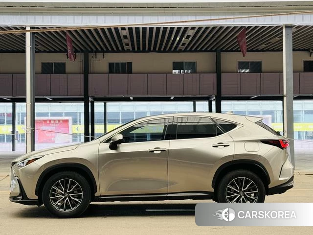 Lexus NX id 4274713 из Китая 12