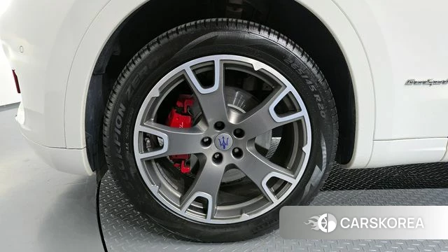 Maserati Levante id 3955693 из Кореи 15