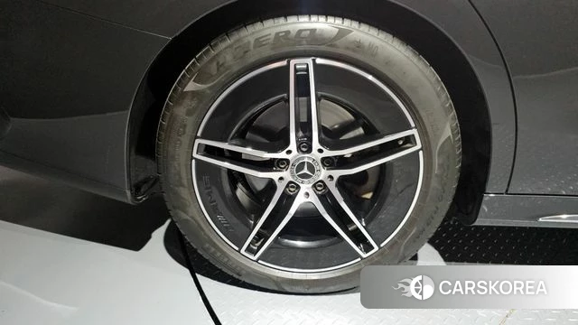 Mercedes-Benz E-Class W214 id 4354042 из Кореи 27
