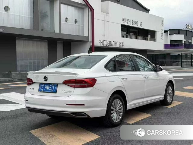 Volkswagen Lavida 2021 Белый из Китая, фото 5
