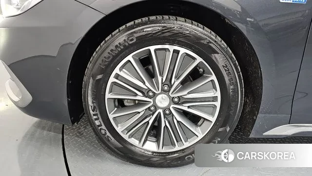 Hyundai Grandeur IG Hybrid id 3520385 из Кореи 15