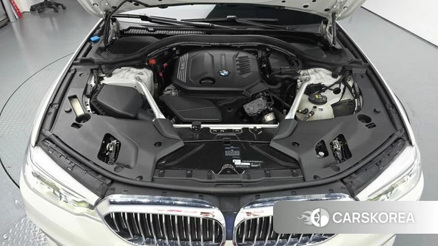 BMW 5 Series (G30) id 4794219 из Кореи 26