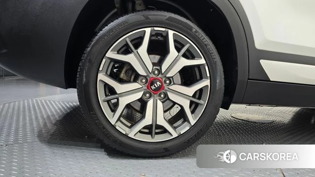 Kia Seltos id 4604907 из Кореи 30