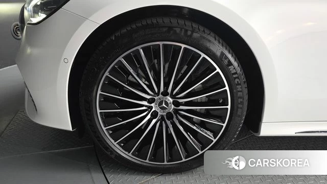 Mercedes-Benz E-Class W214 id 4314894 из Кореи 33