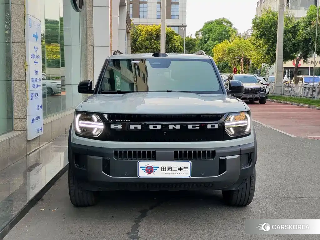 Ford Bronco 2025 Silver/gray из Китая, фото 6